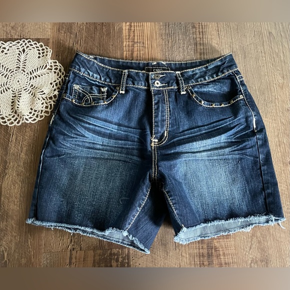 Cato Pants - Cato dark wash denim shorts Women 14 NWOT studs rhinestones
